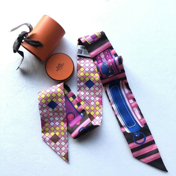 Hermes Twilly Colliers de Chiens Remix Rose Blau Silk France Luxury Box NWT - Picture 2 of 9